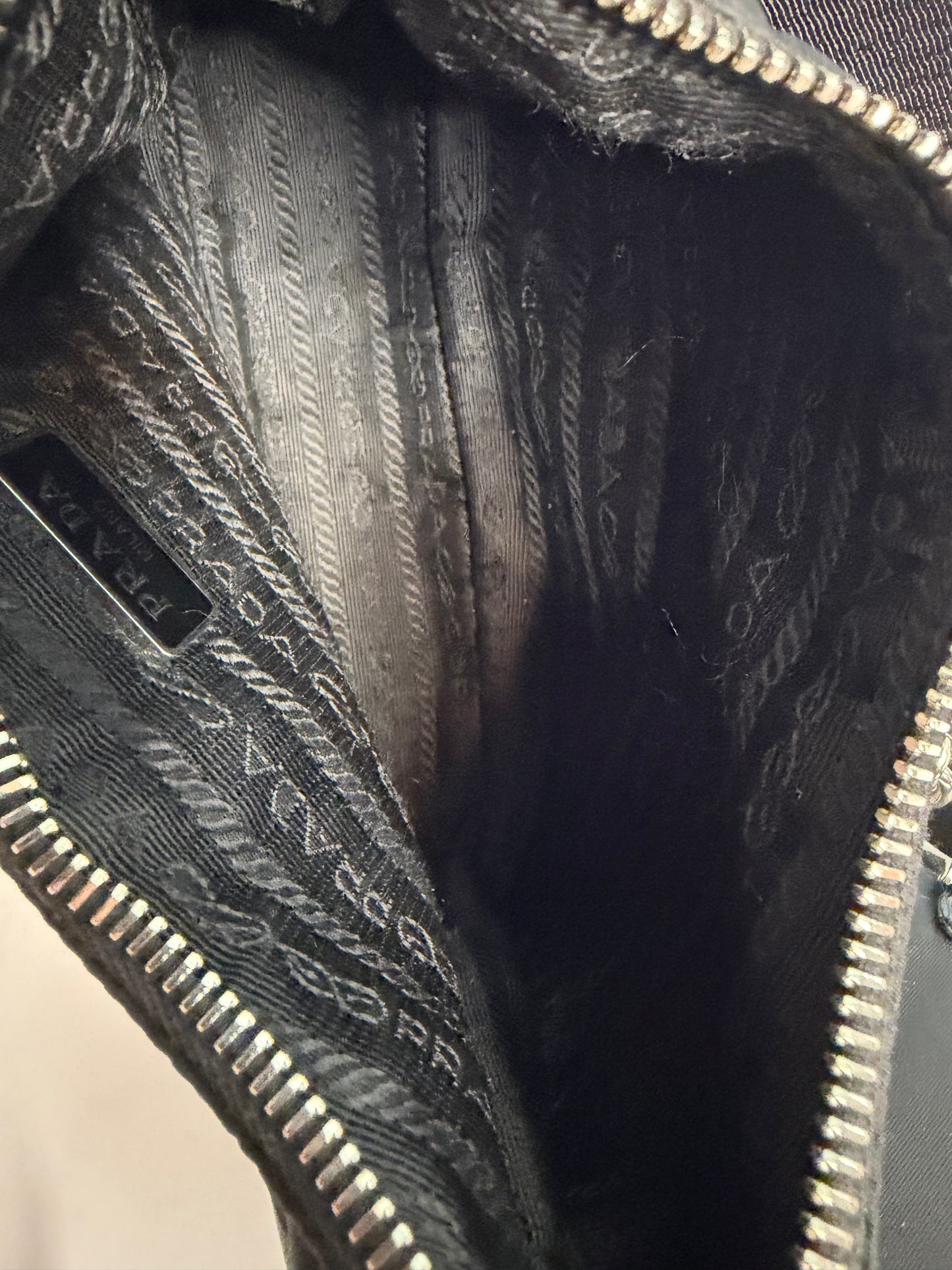Pre-owned Prada Re-edition black nylon crossbody