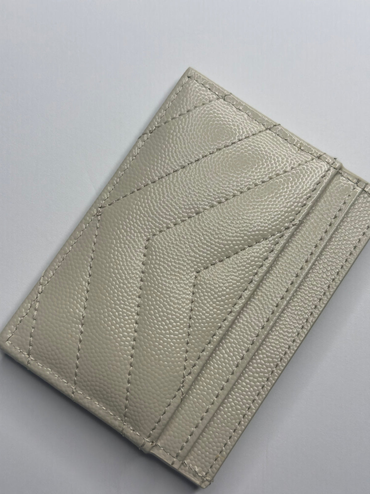 Pre-owned Saint Laurent white grain de poudre card holder