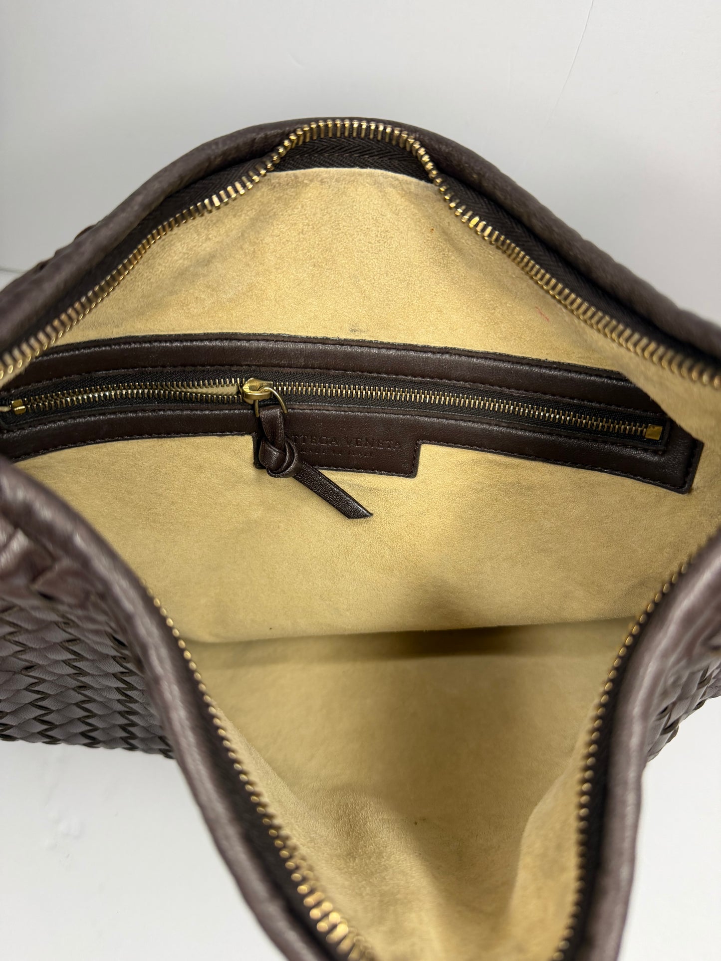 Pre-owned Bottega Veneta Intrecciato Veneta hobo bag in dark brown leather