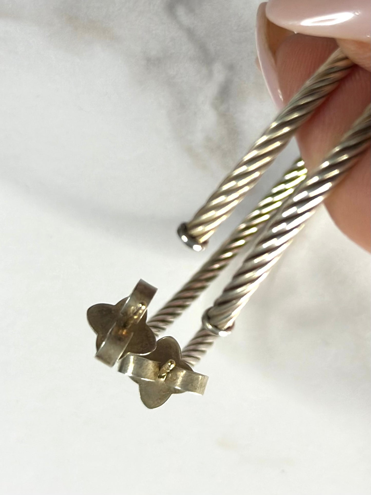 Pre-owned David Yurman Silver Hoops
