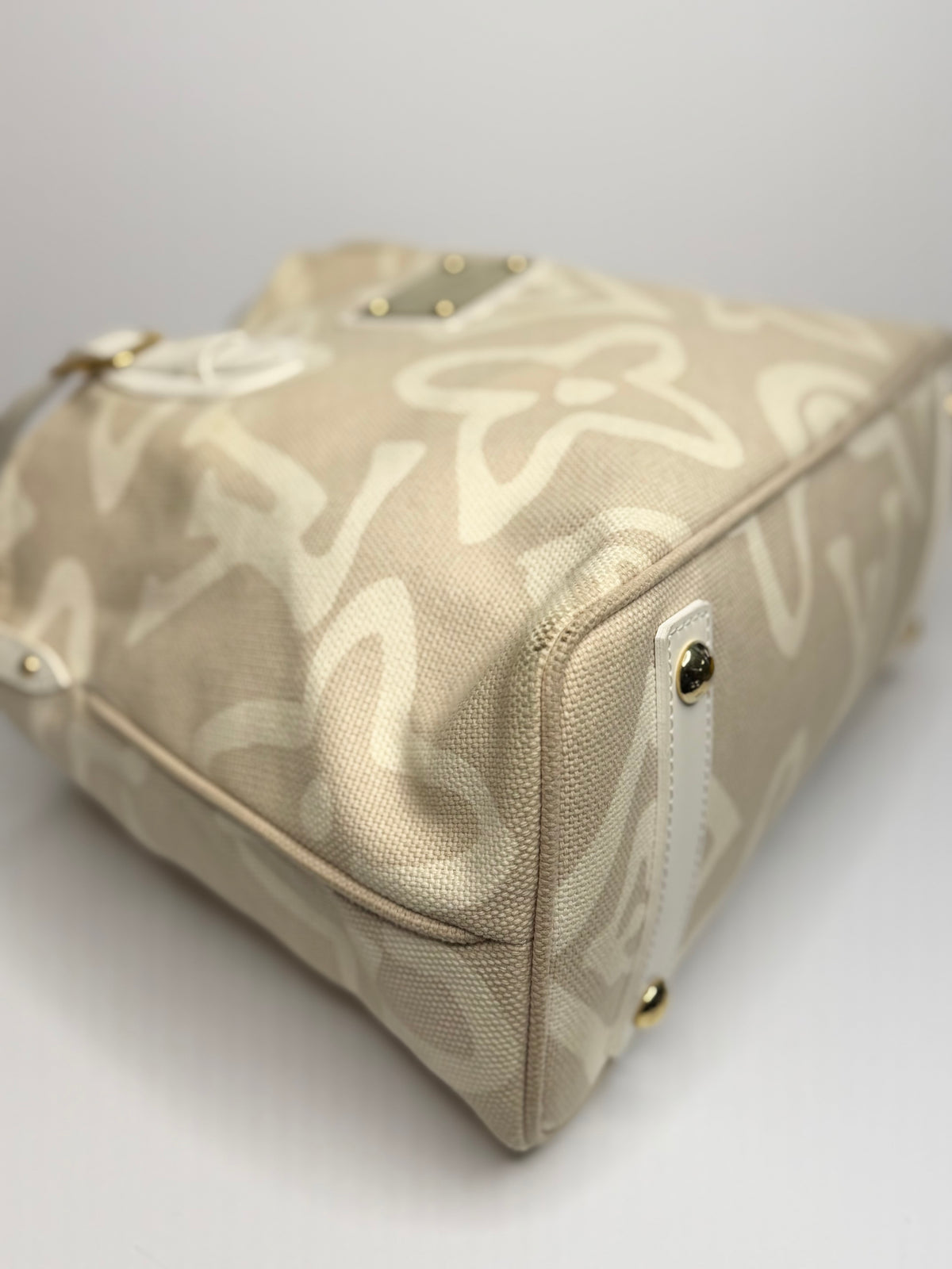 Pre-owned Louis Vuitton
LV Monogram Tahitienne Cabas PM