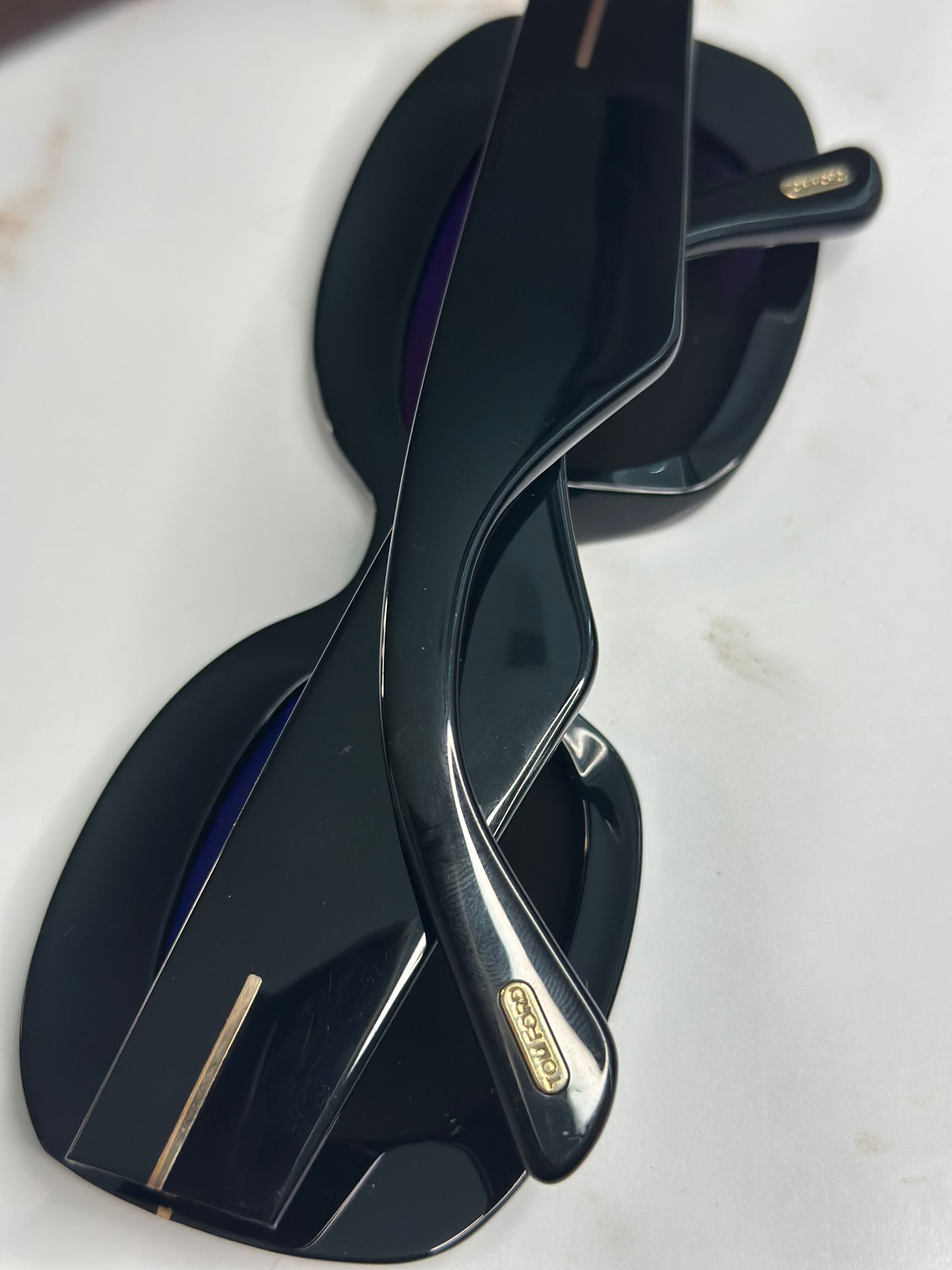 Pre-owned Tom Ford black oval sunglasses