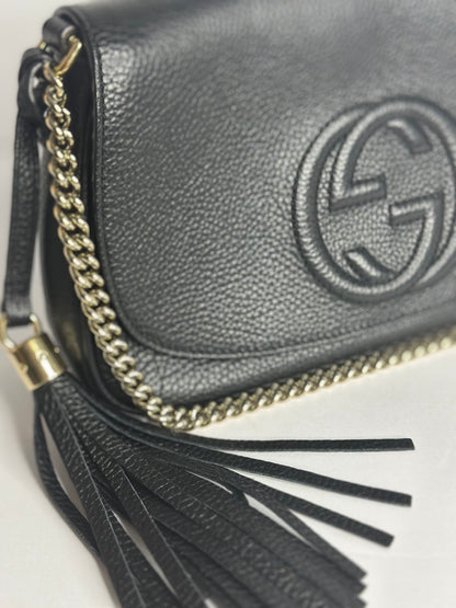 Pre-owned Gucci Black pebbled leather interlocking logo Soho, Crossbody and wallet