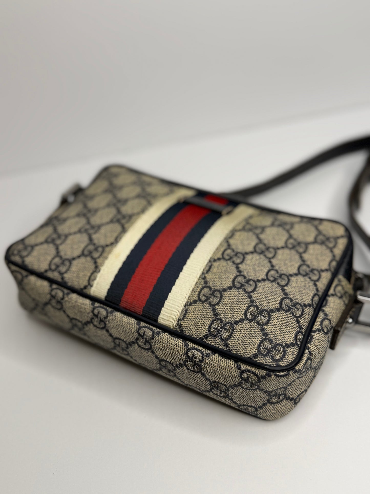 Pre-owned Gucci Supreme Navy Sherry Line Shoulder Bag