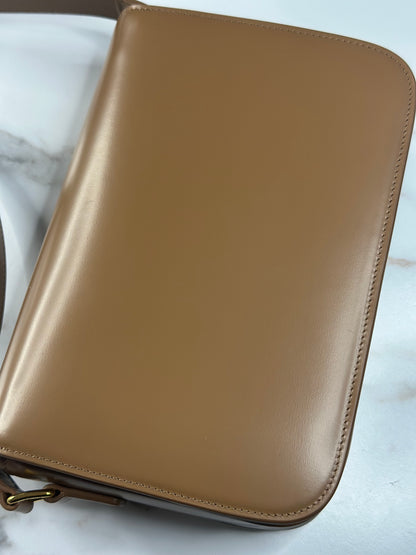 Pre-owned CELINE CLASSIQUE TRIOMPHE BAG IN NATURAL CALFSKIN CROSSBODY