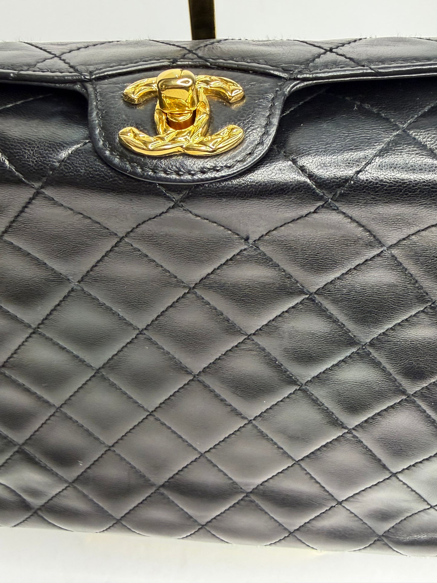 Pre-owned Chanel vintage 1992-1994 quilted lambskin shoulder bag