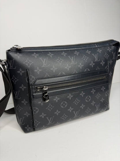 Pre-owned Louis Vuitton Monogram Eclipse Odyssey Messenger PM