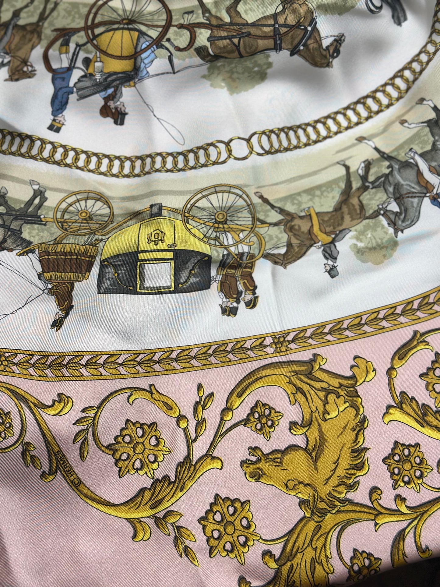 Pre-owned Hermes La Promenade de Longchamps silk scarf