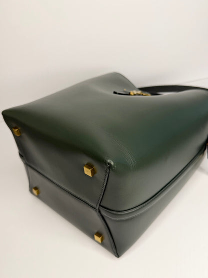 Pre-Owned YSL Shiny Calfskin Le 37 Bucket Bag Vert Fonce