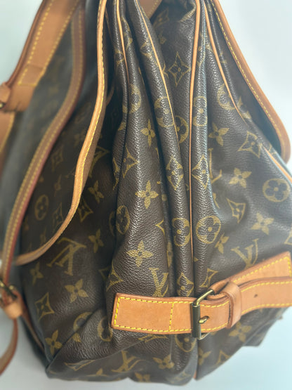 Pre-owned Louis Vuitton monogram canvas saumur 43 crossbody