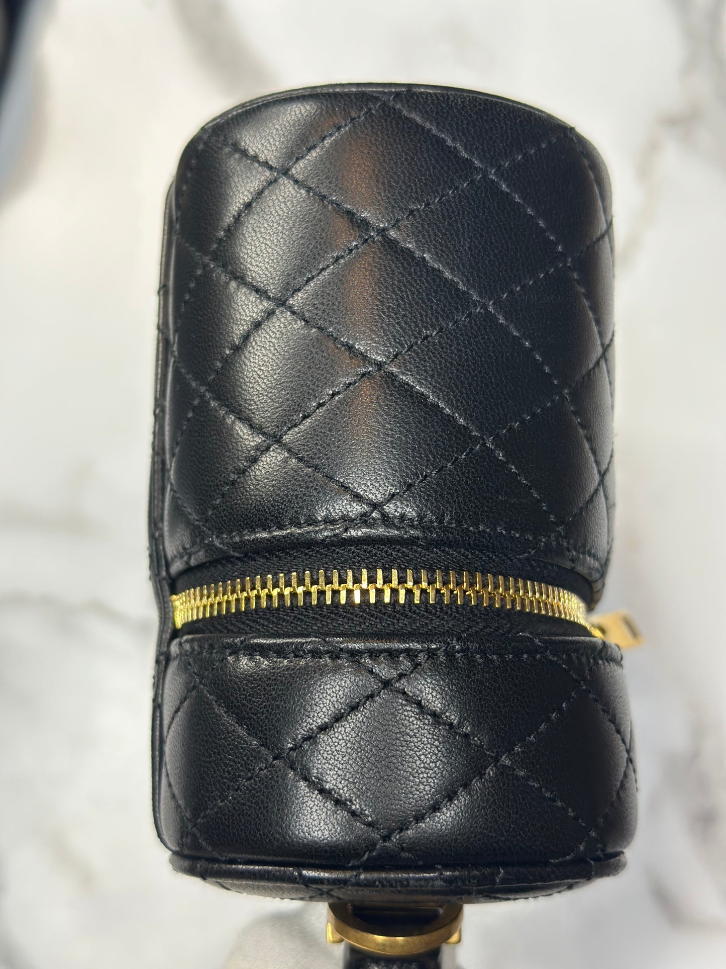 Pre-owned Saint Laurent Gaby Vanity in black lambskin leather crossbody