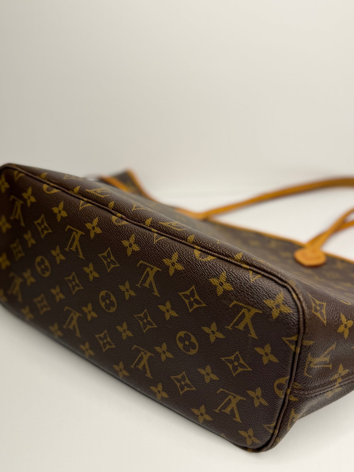 Pre-owned Louis Vuitton monogram canvas neverfull MM shoulder tote
