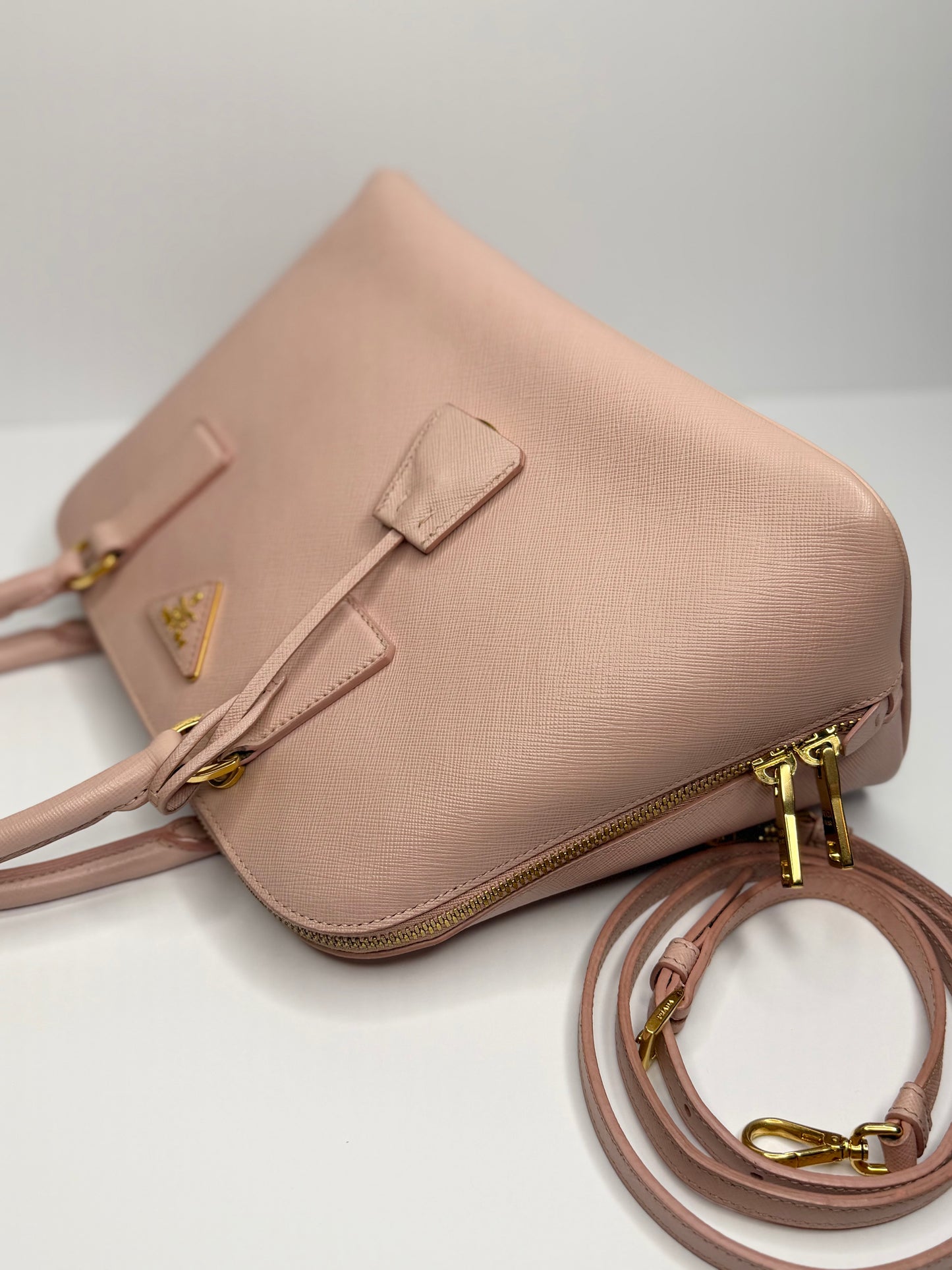 Pre-owned Prada Promenade Small Saffiano Leather Shoulder Bag Pink