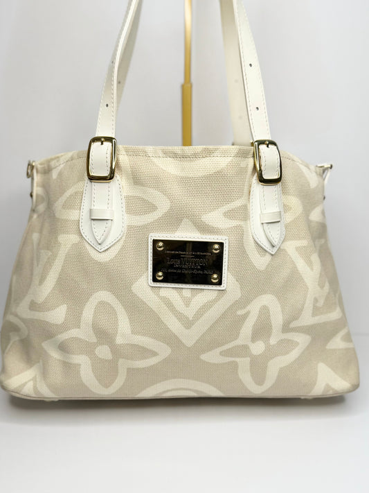 Pre-owned Louis Vuitton
LV Monogram Tahitienne Cabas PM
