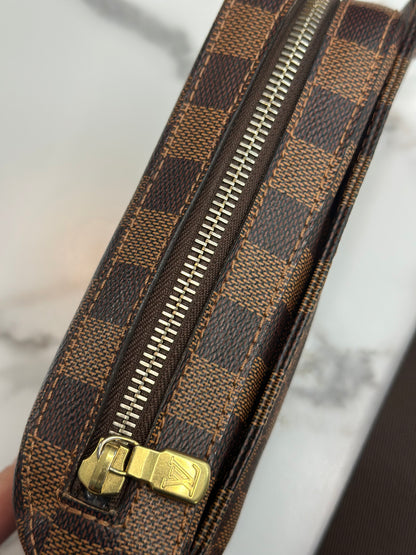 Pre-owned Louis Vuitton Damier canvas Geronimo bum bag
