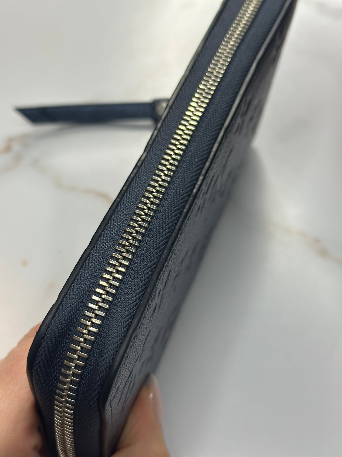 Pre-owned Louis Vuitton metallic navy empriente leather zippy wallet