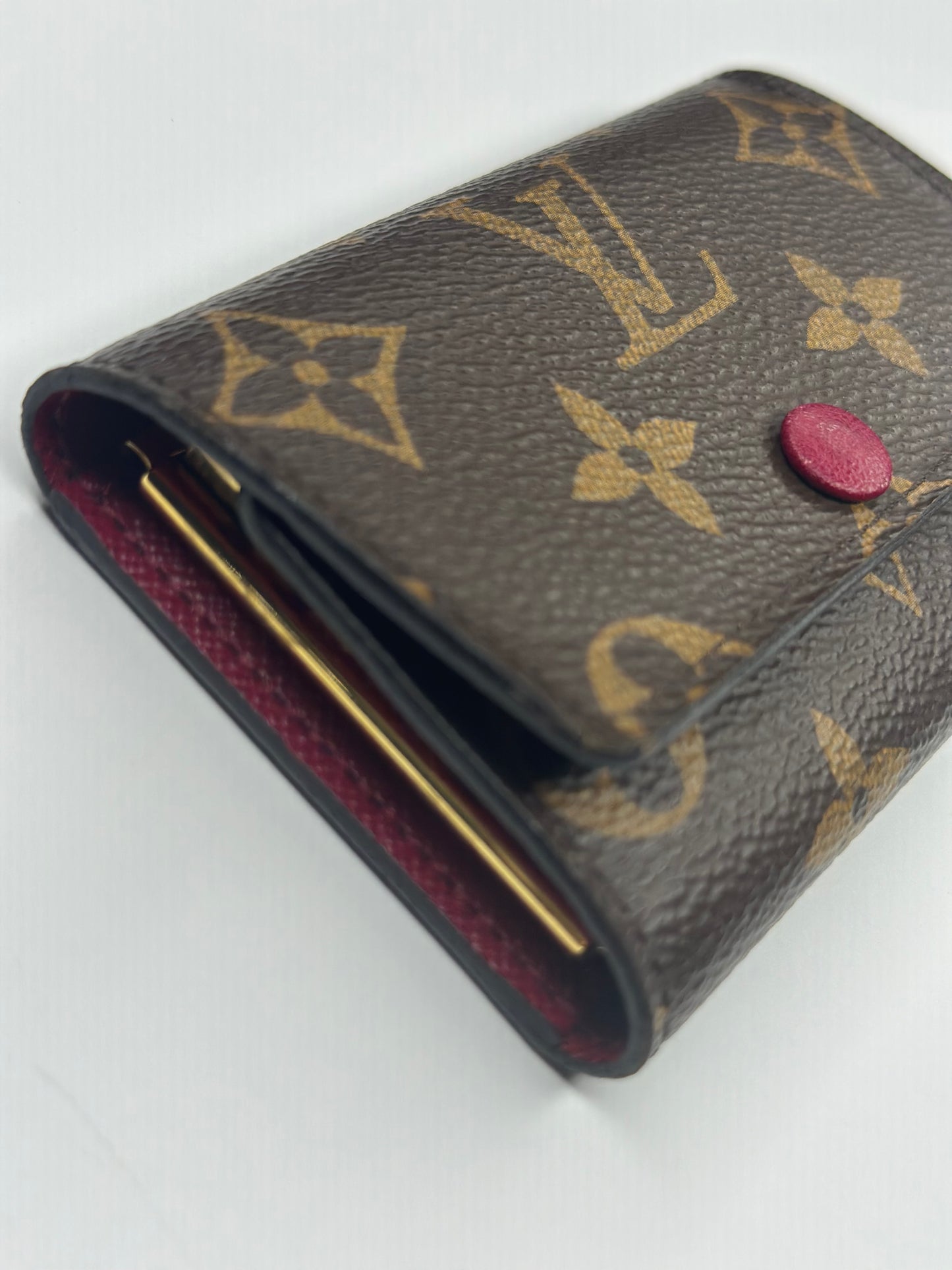 Pre-owned Louis Vuitton, monogram, canvas, fuchsia interior, multi cles six
