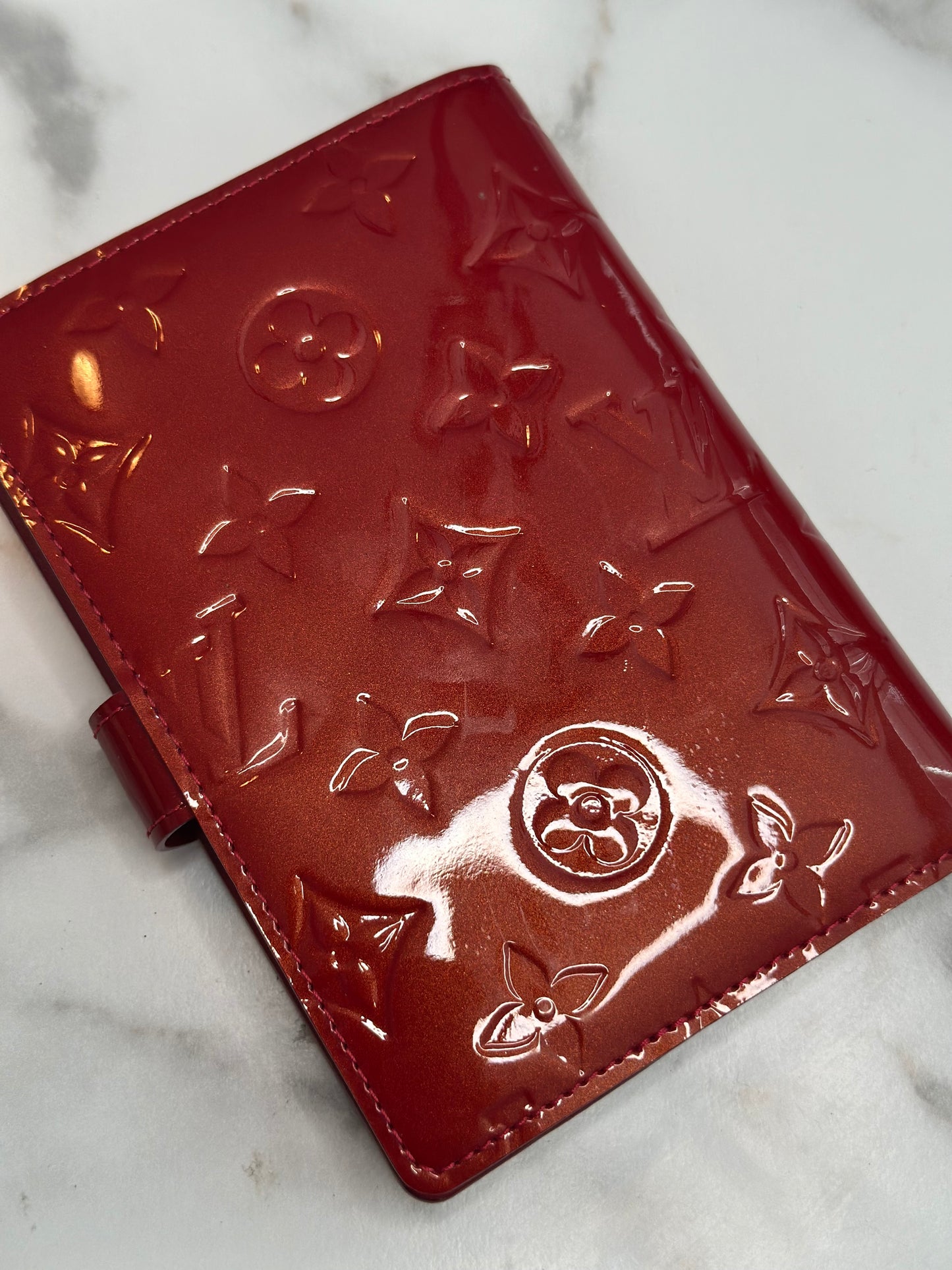 Pre-owned Louis Vuitton red vernis Vernis Small Ring Agenda Cover Pomme D'Amour agenda PM