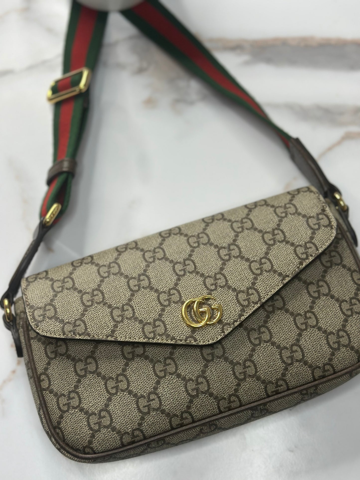 Pre-owned Gucci GG supreme canvas Ophidia pochette crossbody