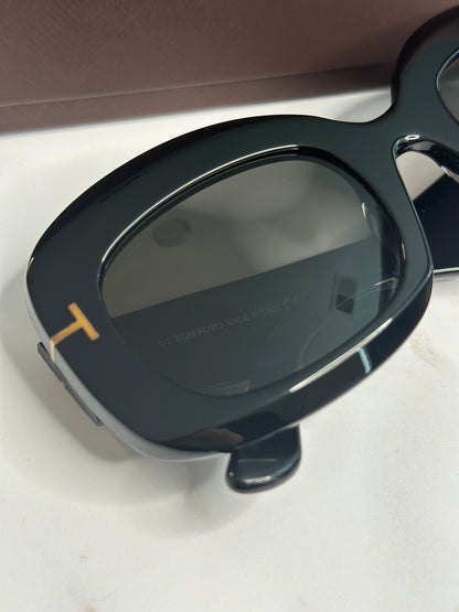 Pre-owned Tom Ford black oval sunglasses