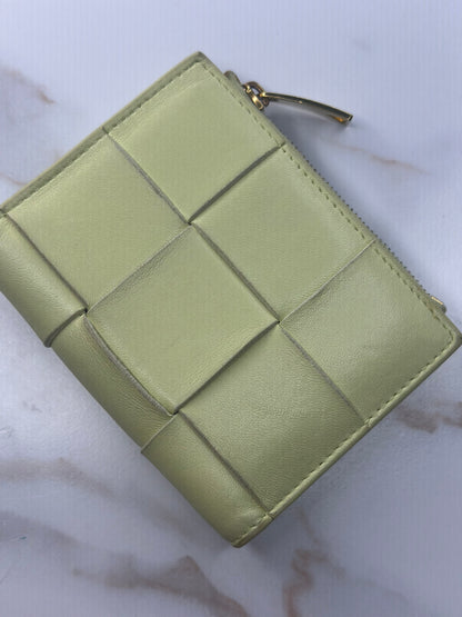 Pre-owned Bottega Veneta light green Cassette intrecciato leather wallet