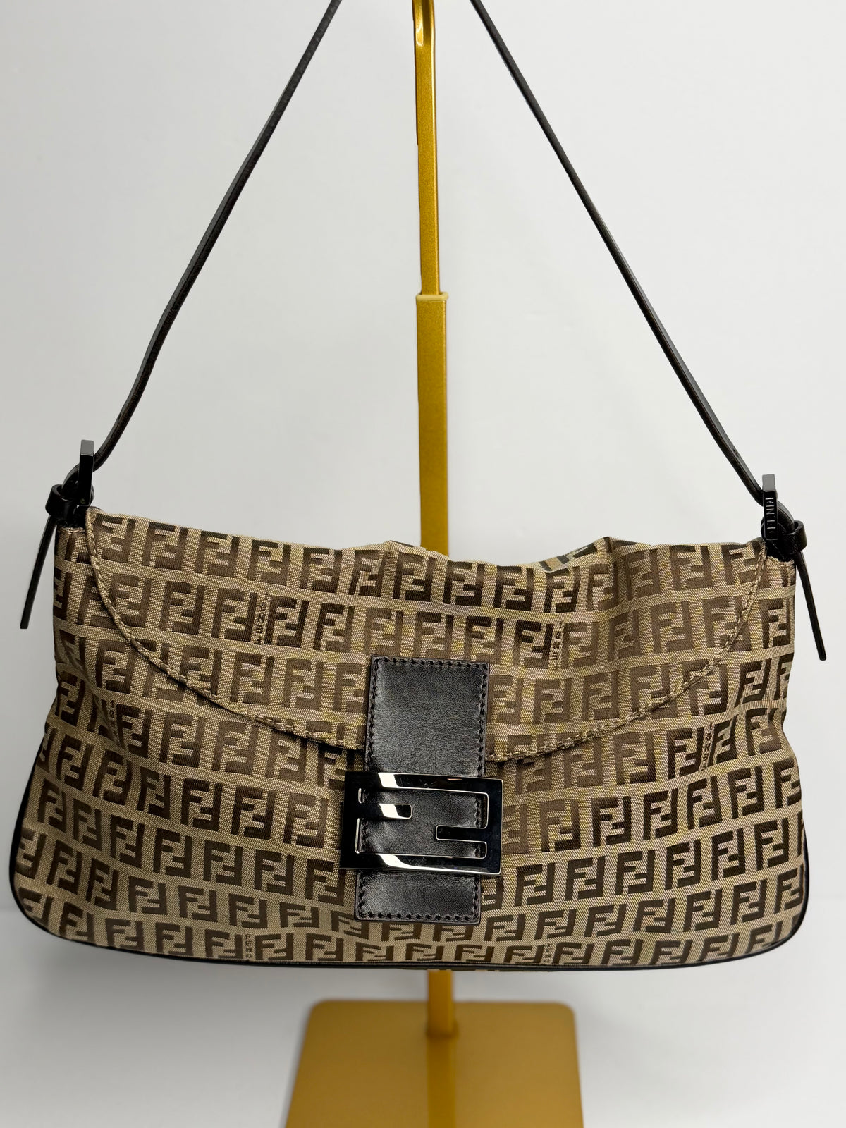 Pre-owned Fendi Zucchino canvas Brown baguette shoulder bag