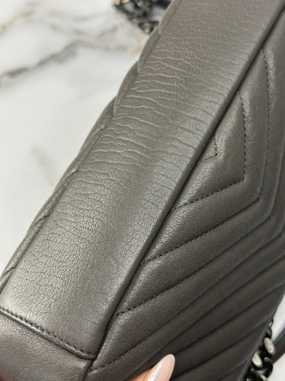 Pre-owned Saint Laurent gray Chevron stitched leather, medium college bag