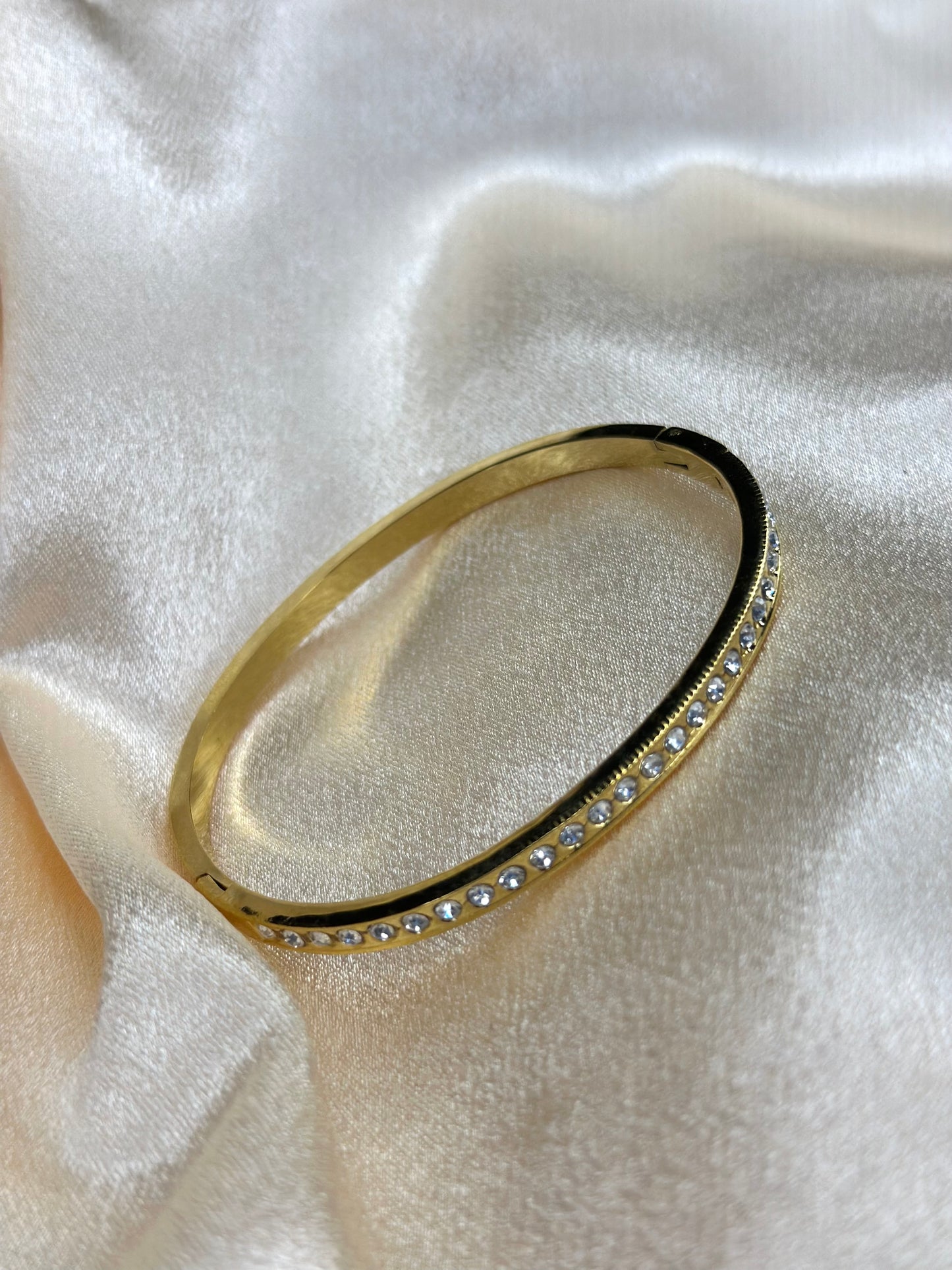 Venice rhinestone bangle