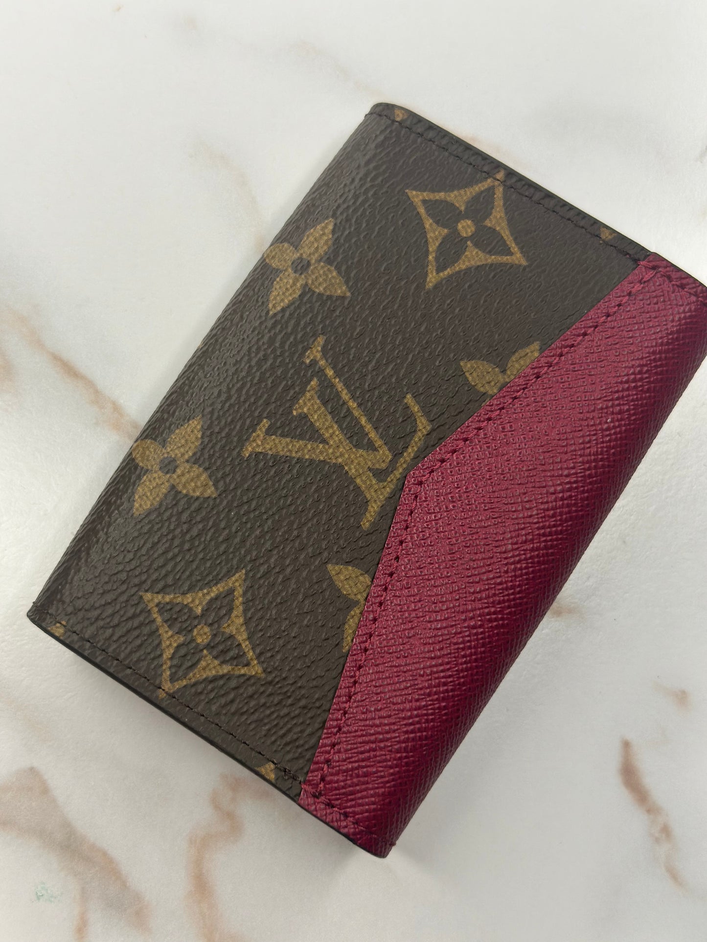 Pre-owned Louis Vuitton Monogram Sarah Multicartes Fuchsia