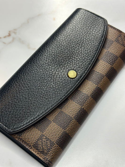 Pre-owned Louis Vuitton Normandy wallet in Damier Ebene canvas and black leather