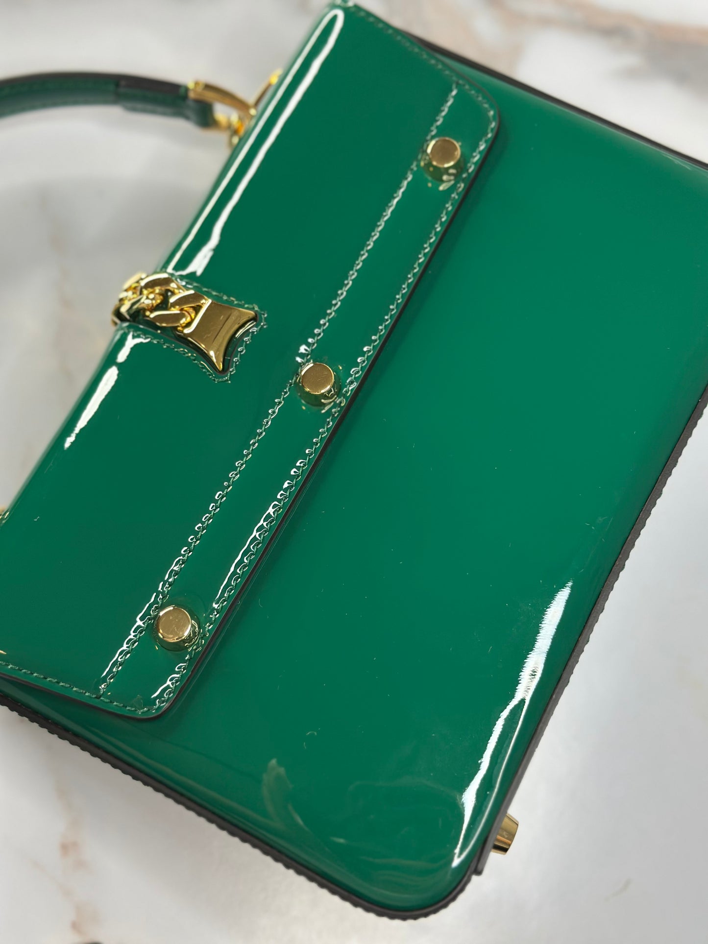 Pre-owned Gucci Green patent leather Sylvie 1969 with gold hardware shoulder bag