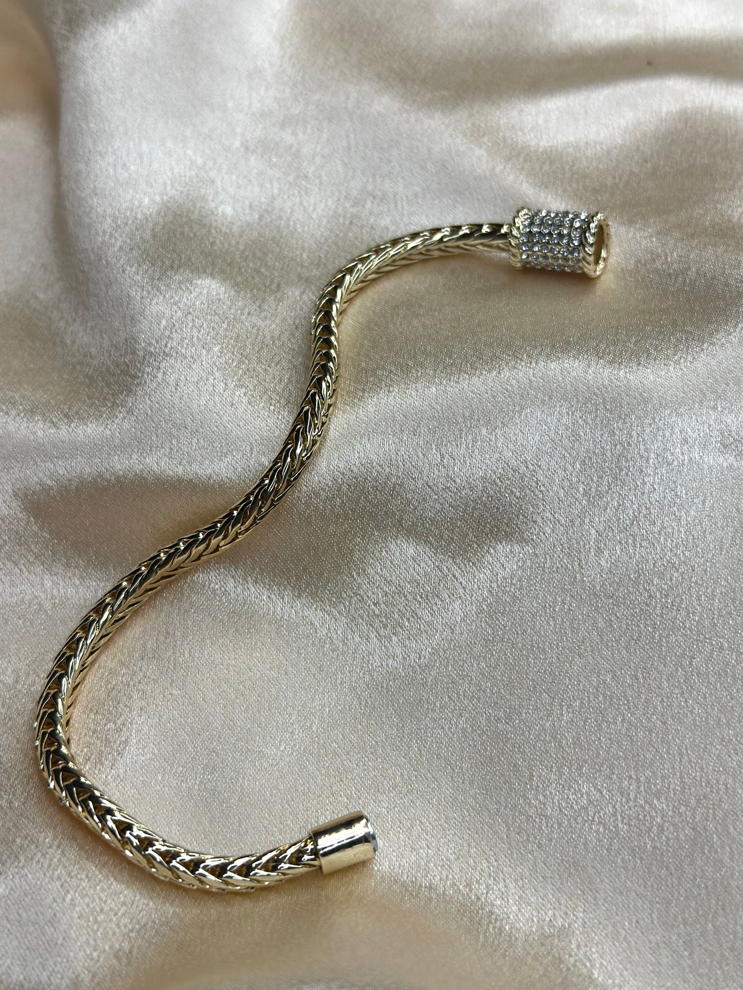 Echo Park woven mesh bracelet