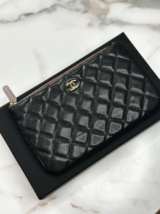 Pre-owned Chanel Caviar Quilted Small Zipped O-Case Pouch Black