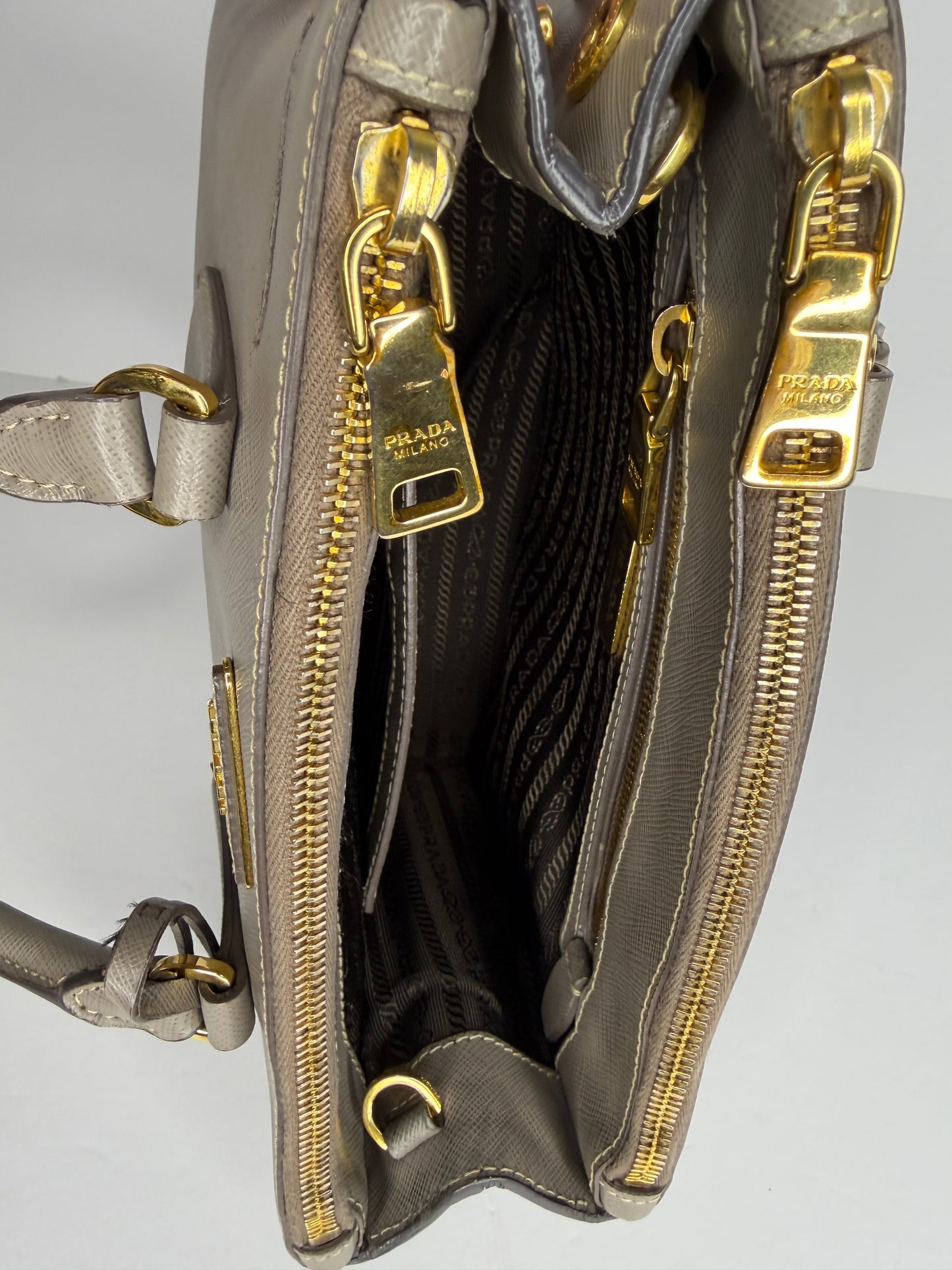 Pre-owned Prada Saffiano leather small two way tote