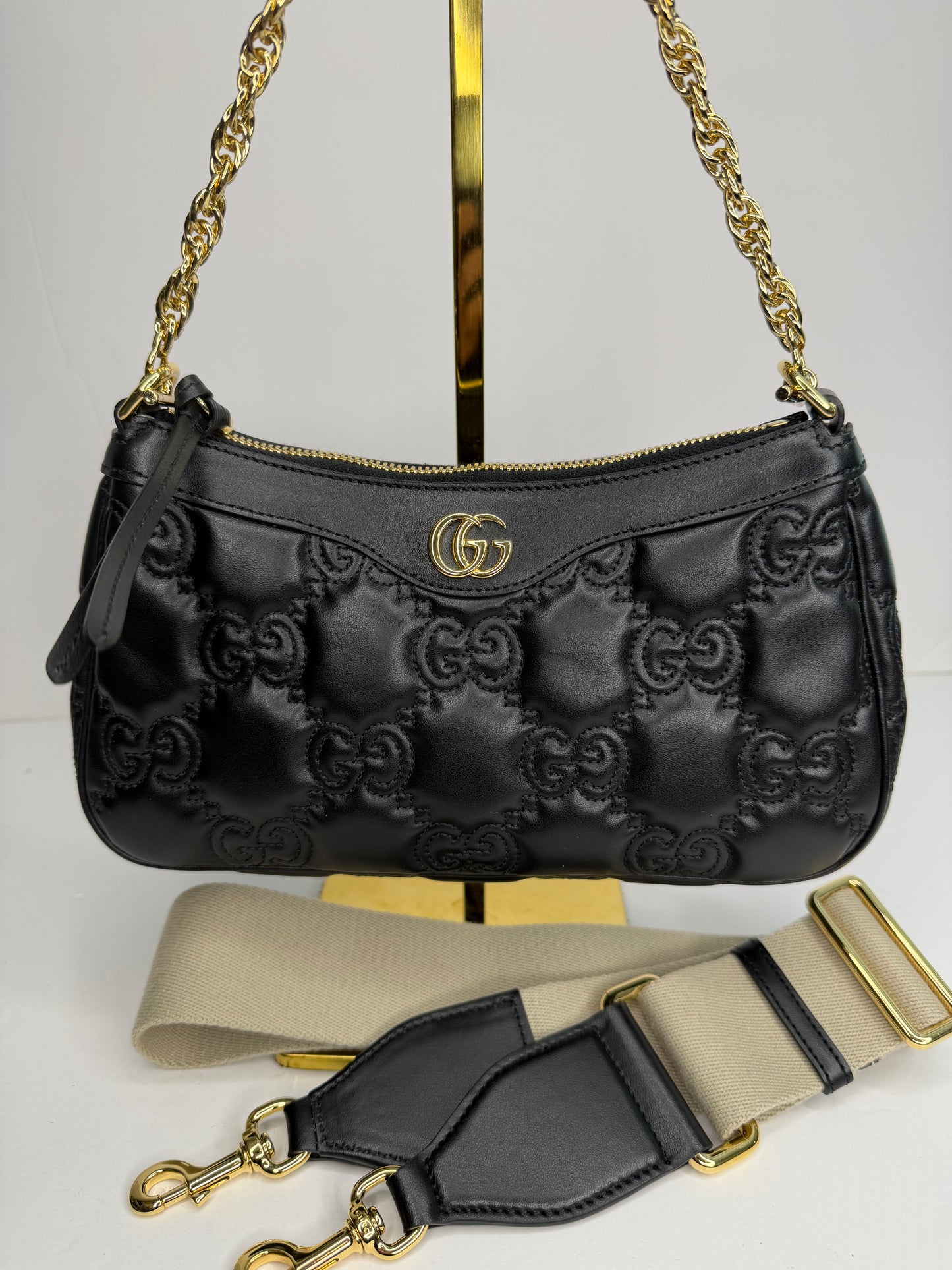 Pre-owned Gucci Calfskin GG Matelasse Chain Handbag Black crossbody