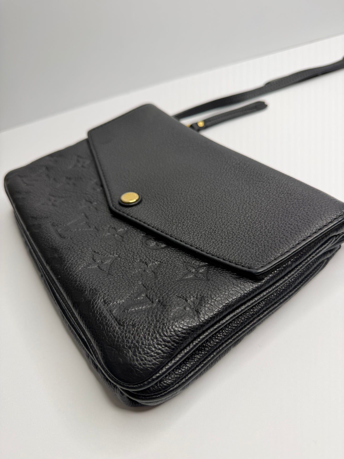 Pre-owned Louis Vuitton Empreinte Twice Black