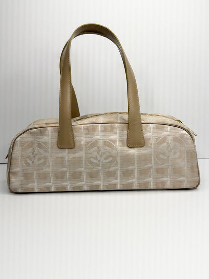 Pre-owned Chanel beige nylon travel line bowler shoulder tote