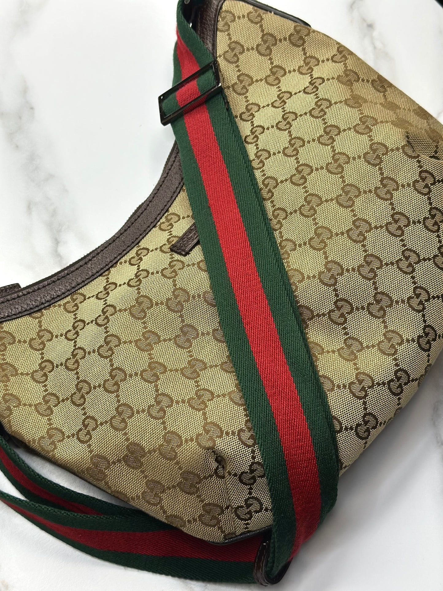 Pre-owned Gucci GG Canvas web medium hobo crossbody