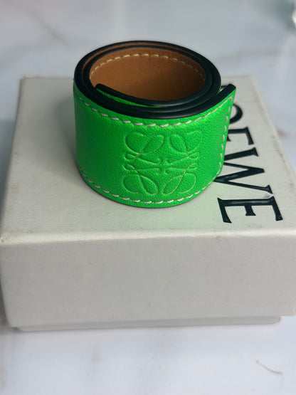 Pre-owned Loewe neon, green leather slap bracelet