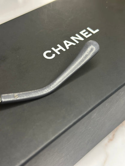 Pre-owned Chanel Pilot Sunglasses model,ruthenium frame and denim
