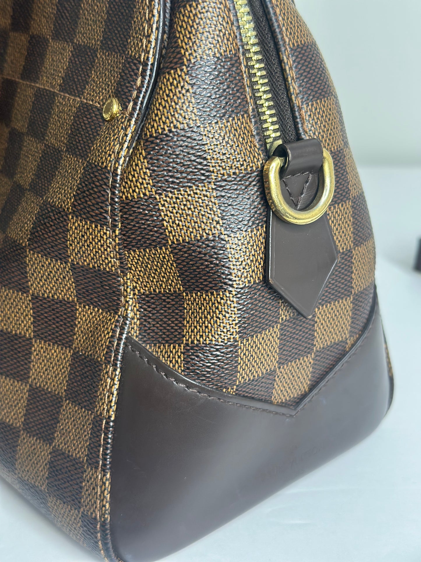 Pre-owned Louis Vuitton Damier ebene Kensington two way tote
