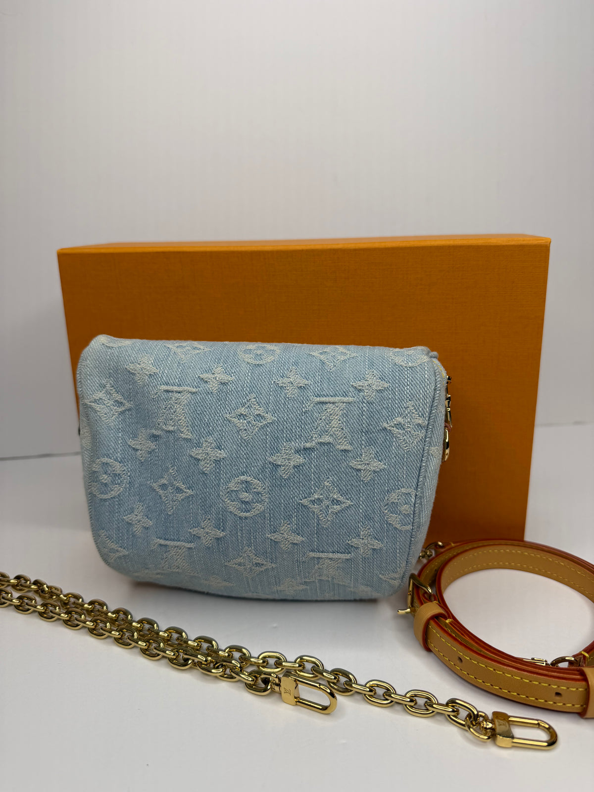 Pre-owned Louis Vuitton Limited, edition denim mini bum bag