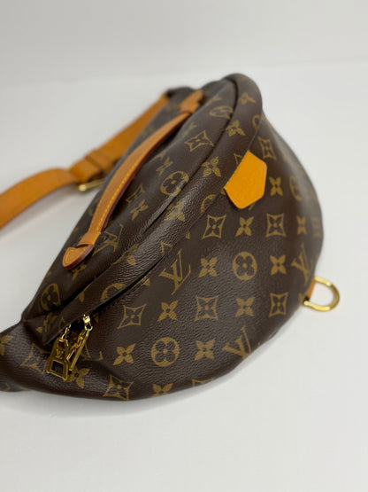 Pre-owned Louis Vuitton monogram canvas bumbag