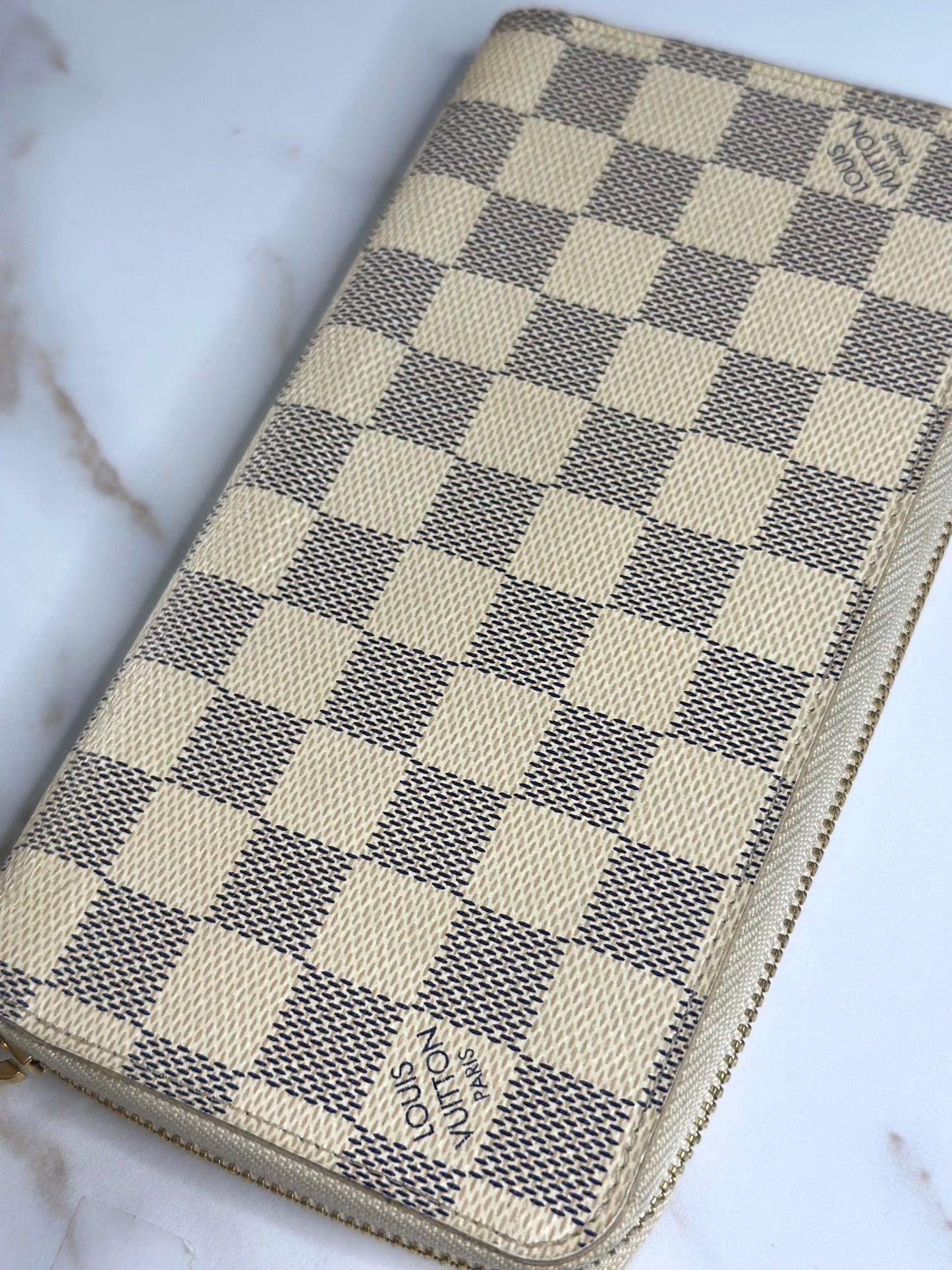 Pre-owned Louis Vuitton Damier azur zippy wallet
