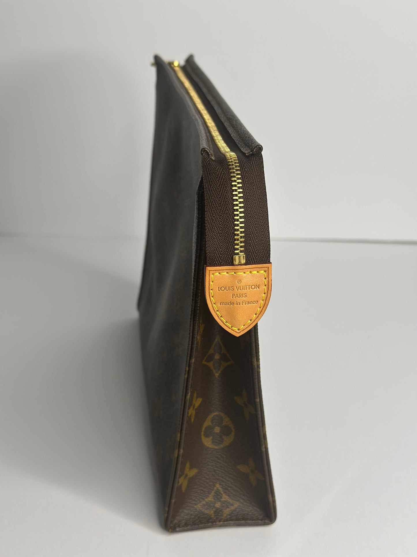 Pre-owned Louis Vuitton monogram canvas toiletry pouch 26