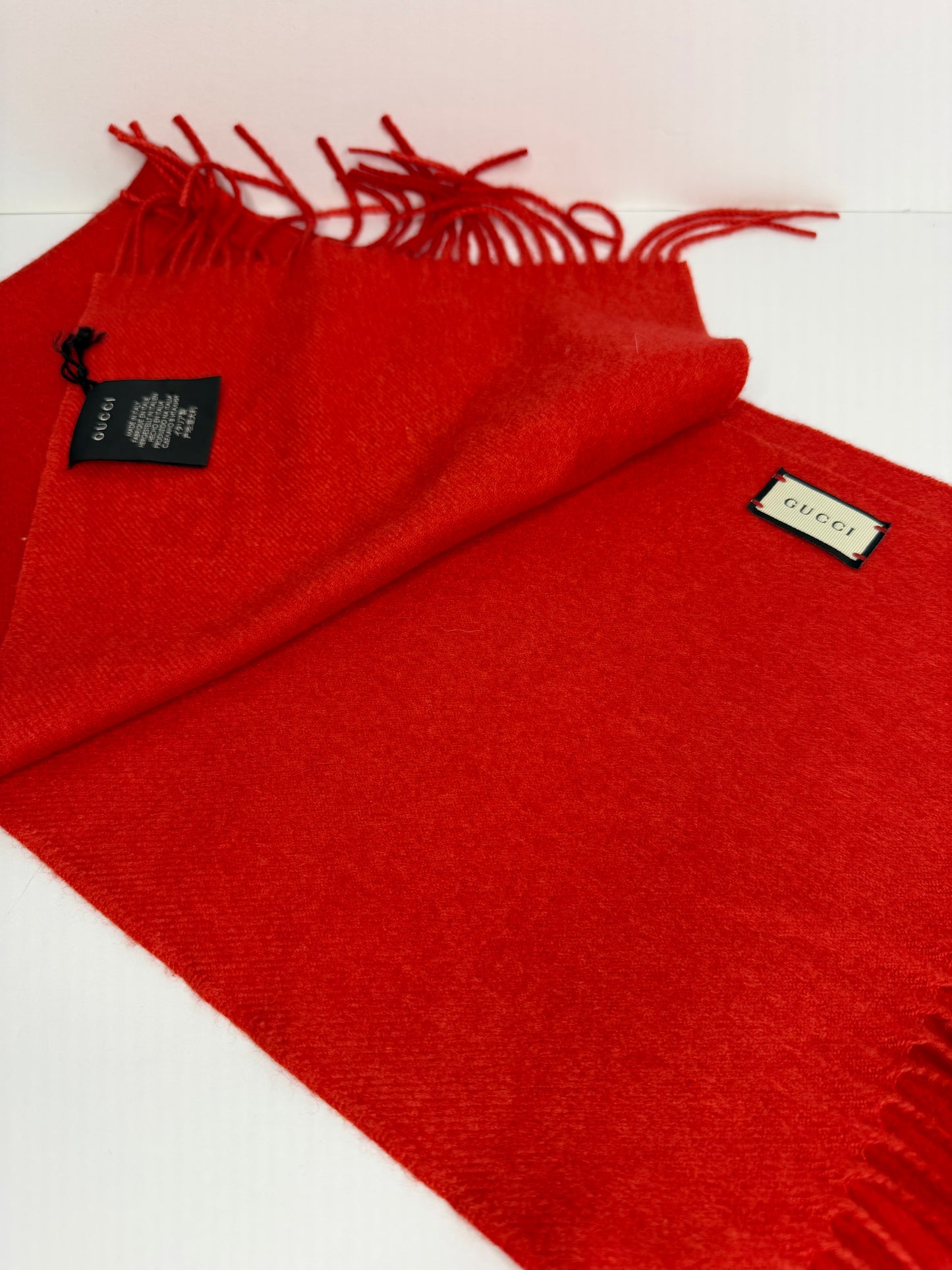 Pre-owned Gucci sequin-embroidery "Guccy" scarf in silk and cashmere blend