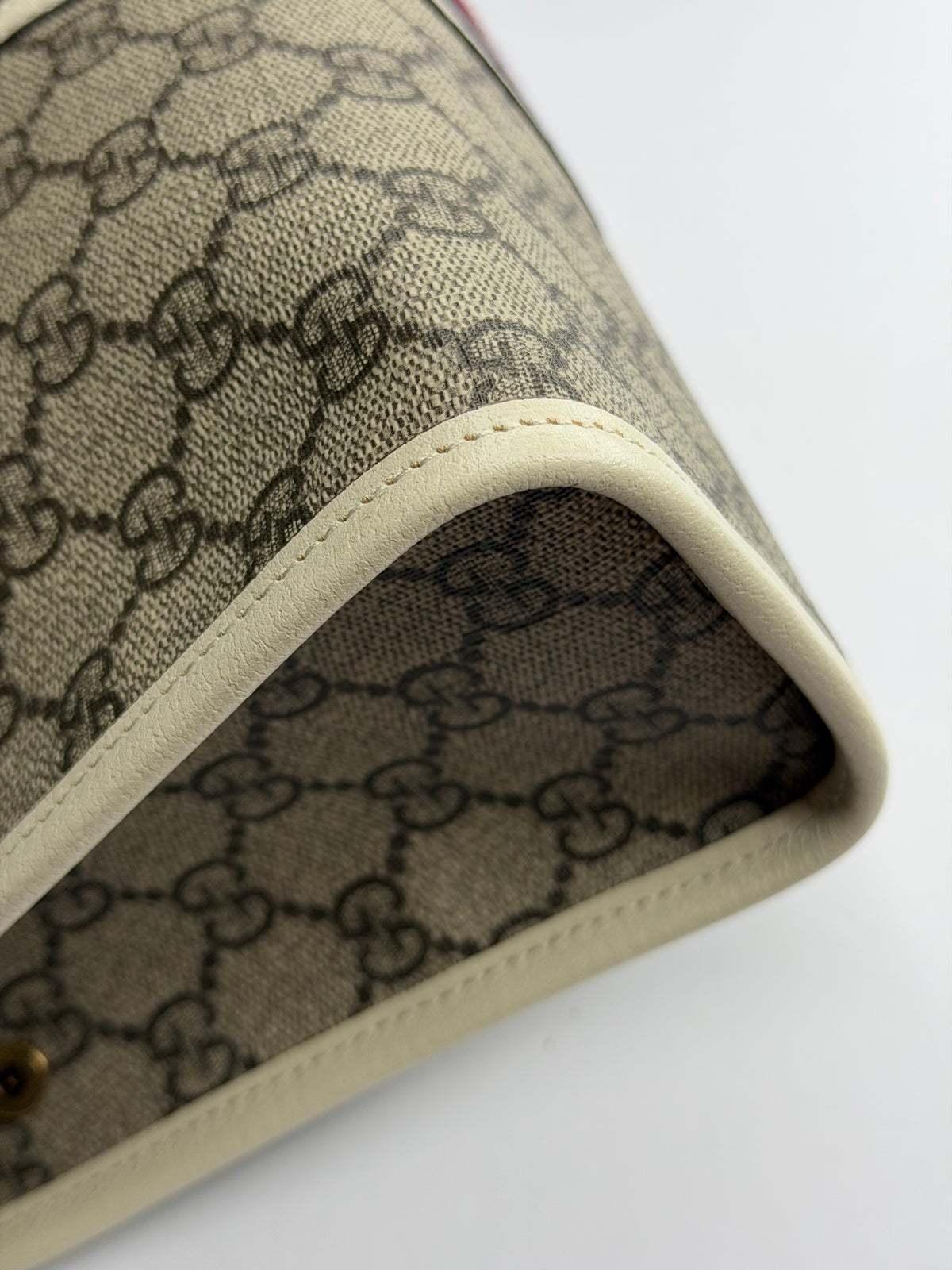Pre-owned Gucci GG canvas toiletry bag