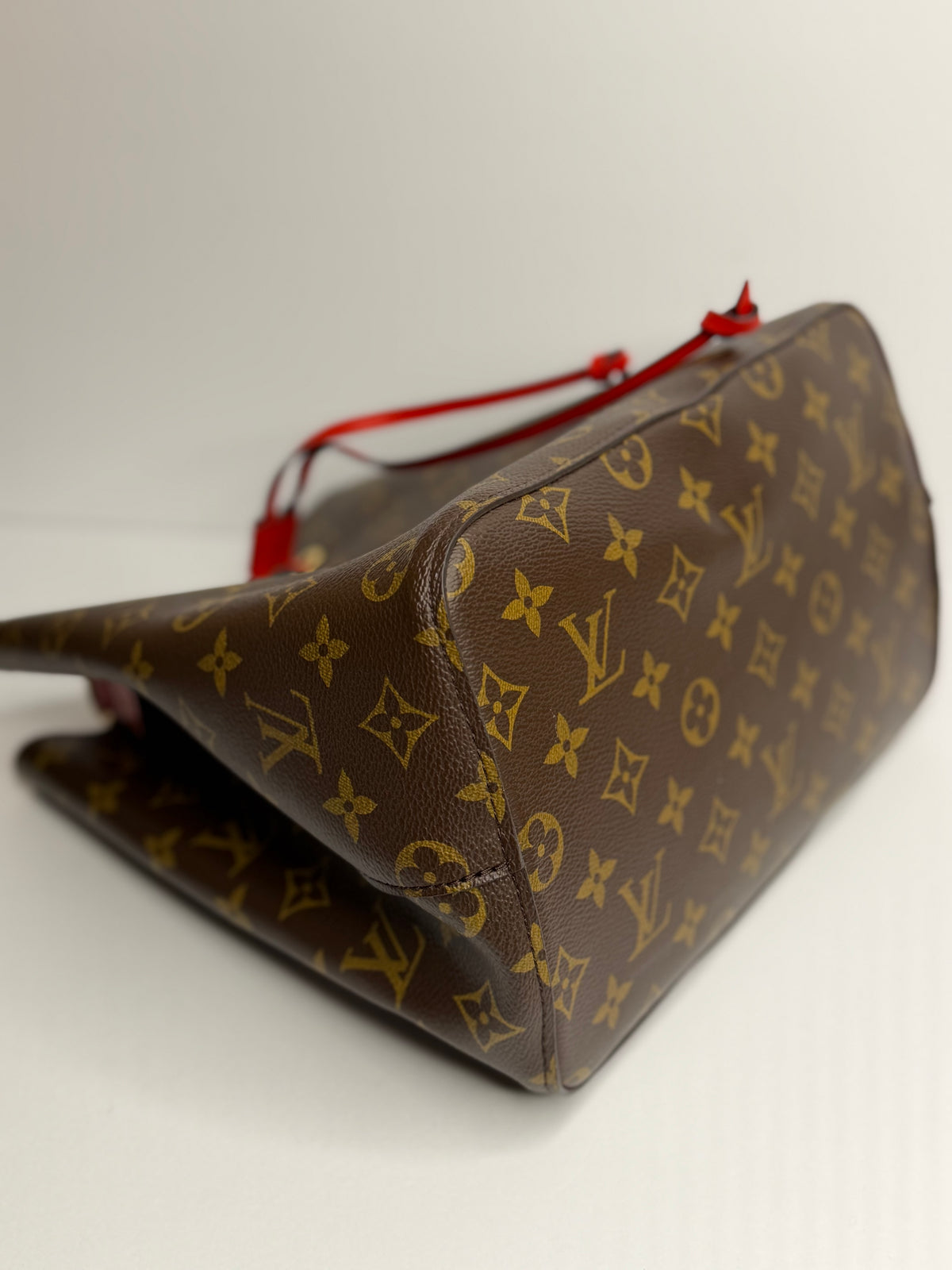 Pre-owned Louis Vuitton monogram canvas Neo Noe bucket bag