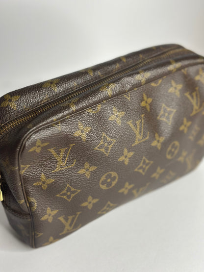 Pre-owned Louis Vuitton monogram canvas trousse 23