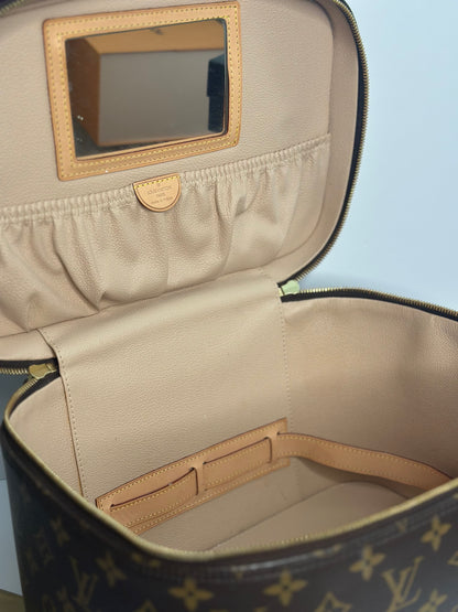 Pre-owned Louis Vuitton monogram canvas Nice Vanity